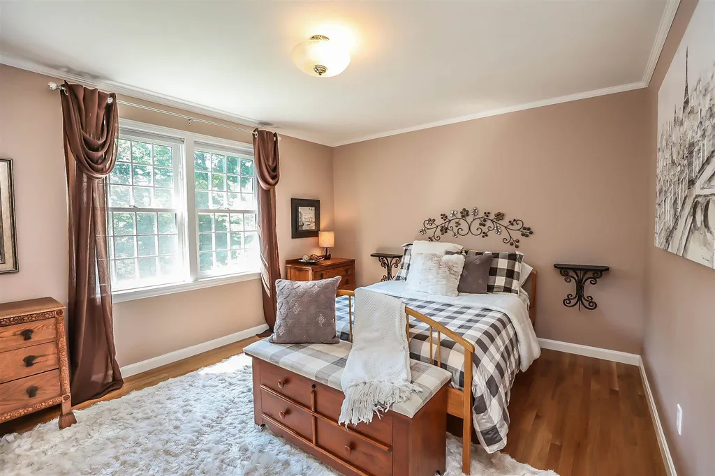 349 Whitford Street Manchester NH 03104