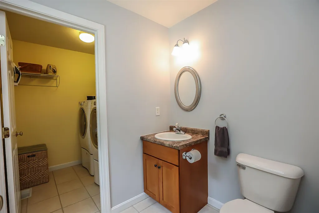 1 Spruce Court Hooksett NH 03106