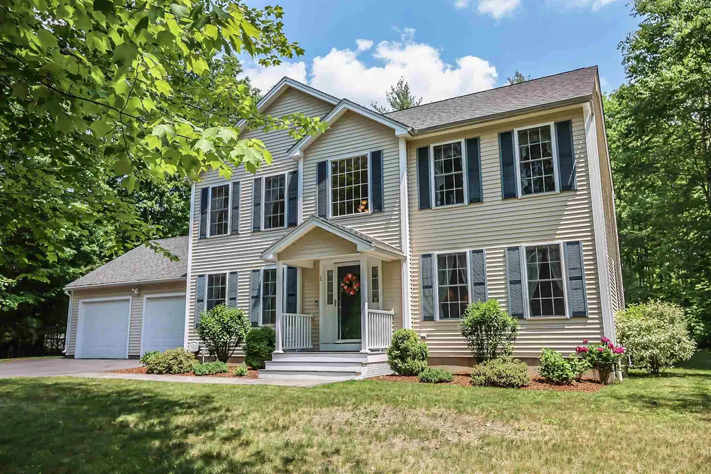 1 Spruce Court Hooksett NH 03106