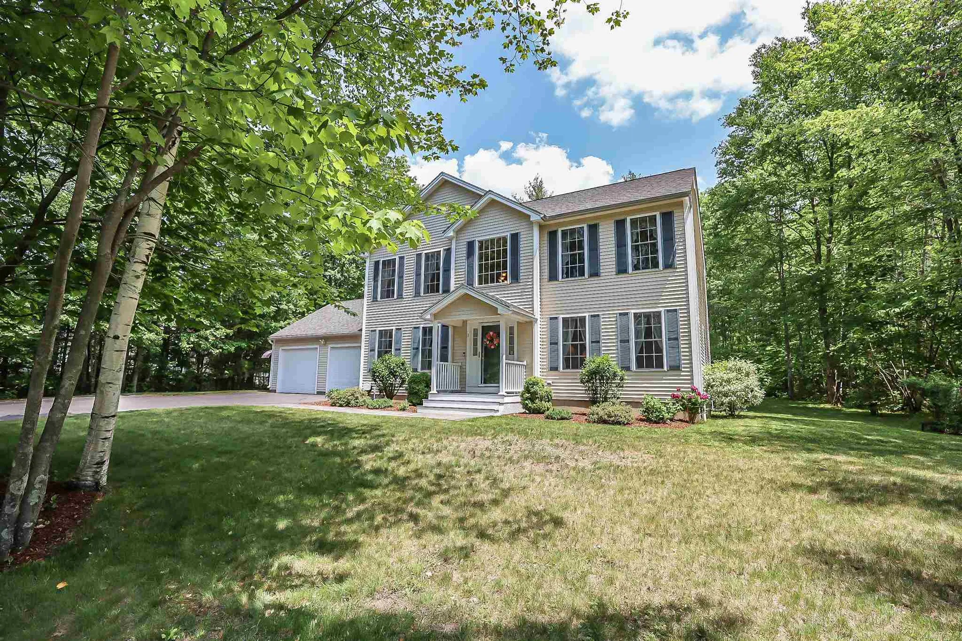 1 Spruce Court Hooksett NH 03106