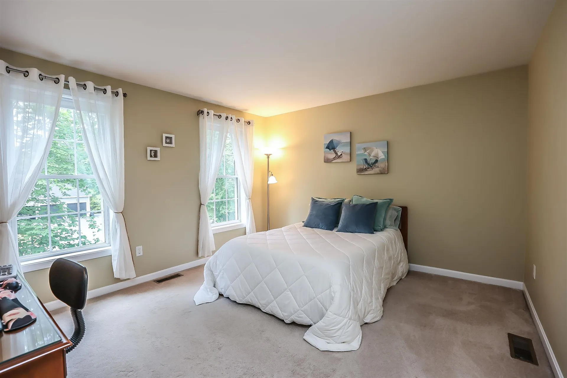 1 Spruce Court Hooksett NH 03106