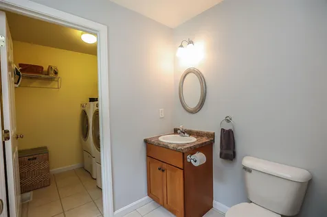 1 Spruce Court Hooksett NH 03106