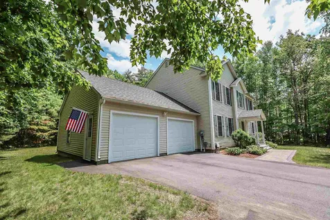 1 Spruce Court Hooksett NH 03106