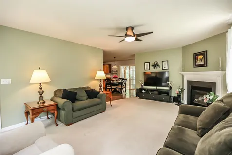 1 Spruce Court Hooksett NH 03106