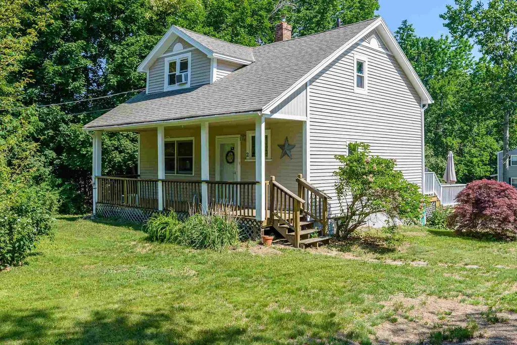 2 Dora Drive Rochester NH 03867