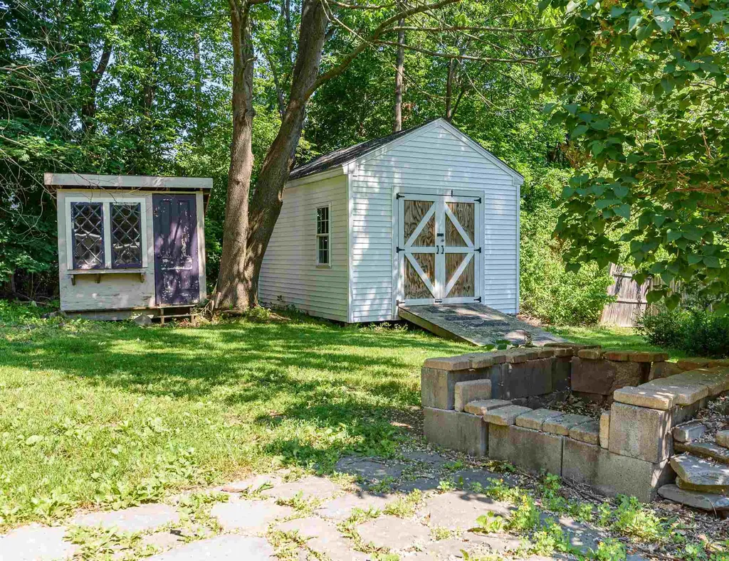 2 Dora Drive Rochester NH 03867