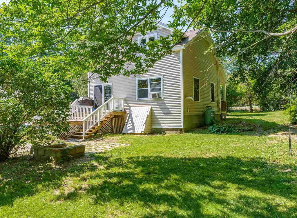 2 Dora Drive Rochester NH 03867