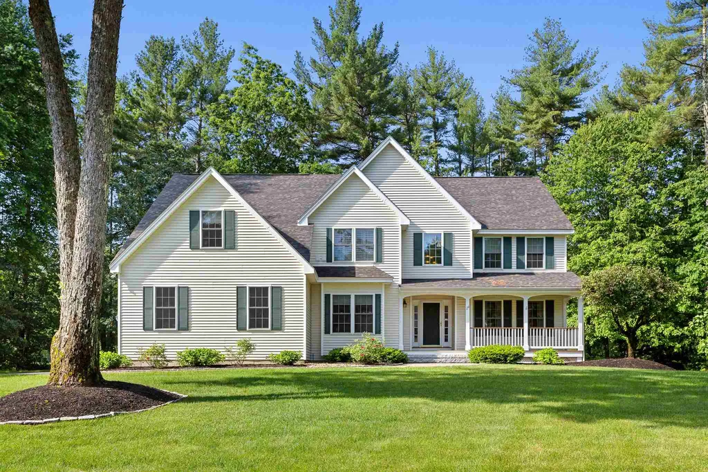 24 Edgewood Run Amherst NH 03031