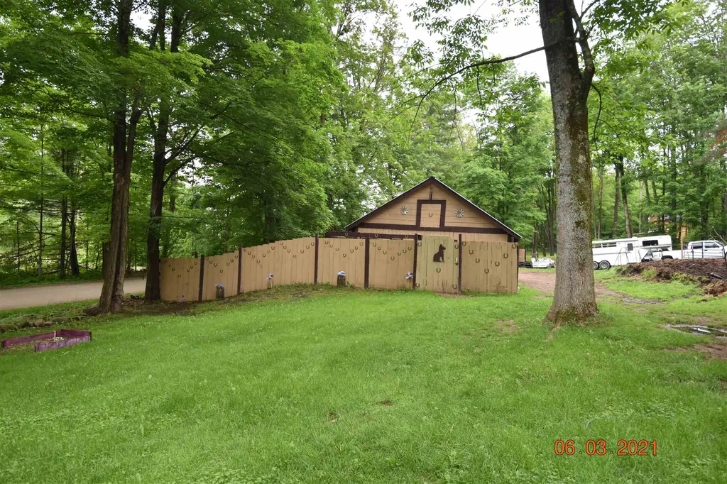 1405 Delorm Road Leicester VT 05733