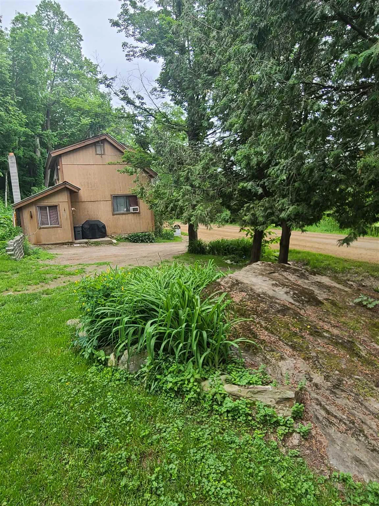 1405 Delorm Road Leicester VT 05733