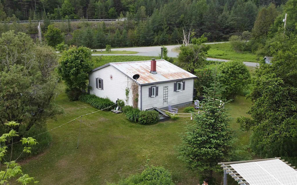50 Goss Hollow Road St. Johnsbury VT 05819