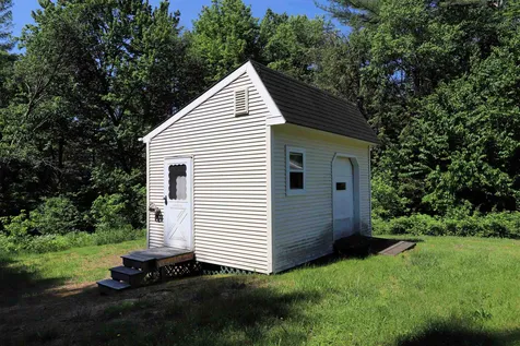 271 Hillside Avenue St. Johnsbury VT 05819