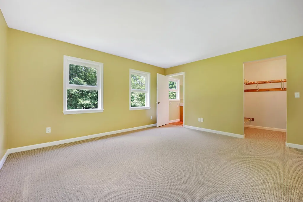 136 Piette Road Hinesburg VT 05461