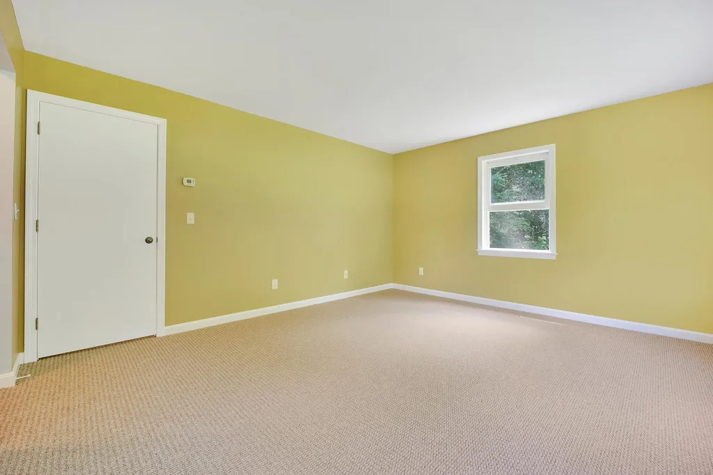 136 Piette Road Hinesburg VT 05461