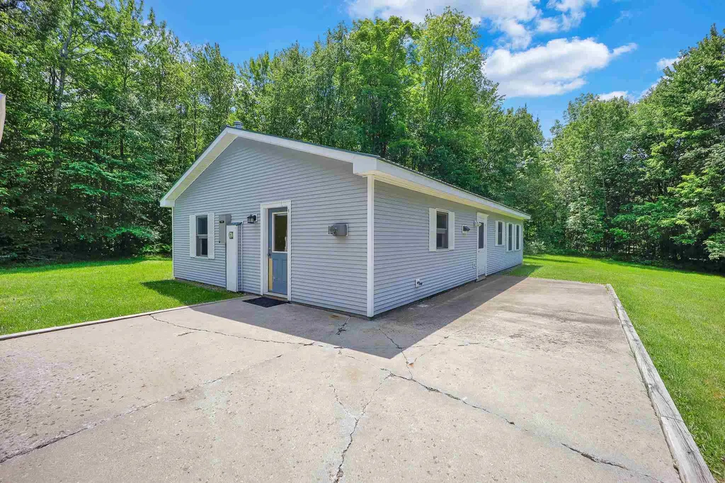 136 Piette Road Hinesburg VT 05461