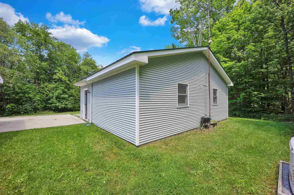 136 Piette Road Hinesburg VT 05461