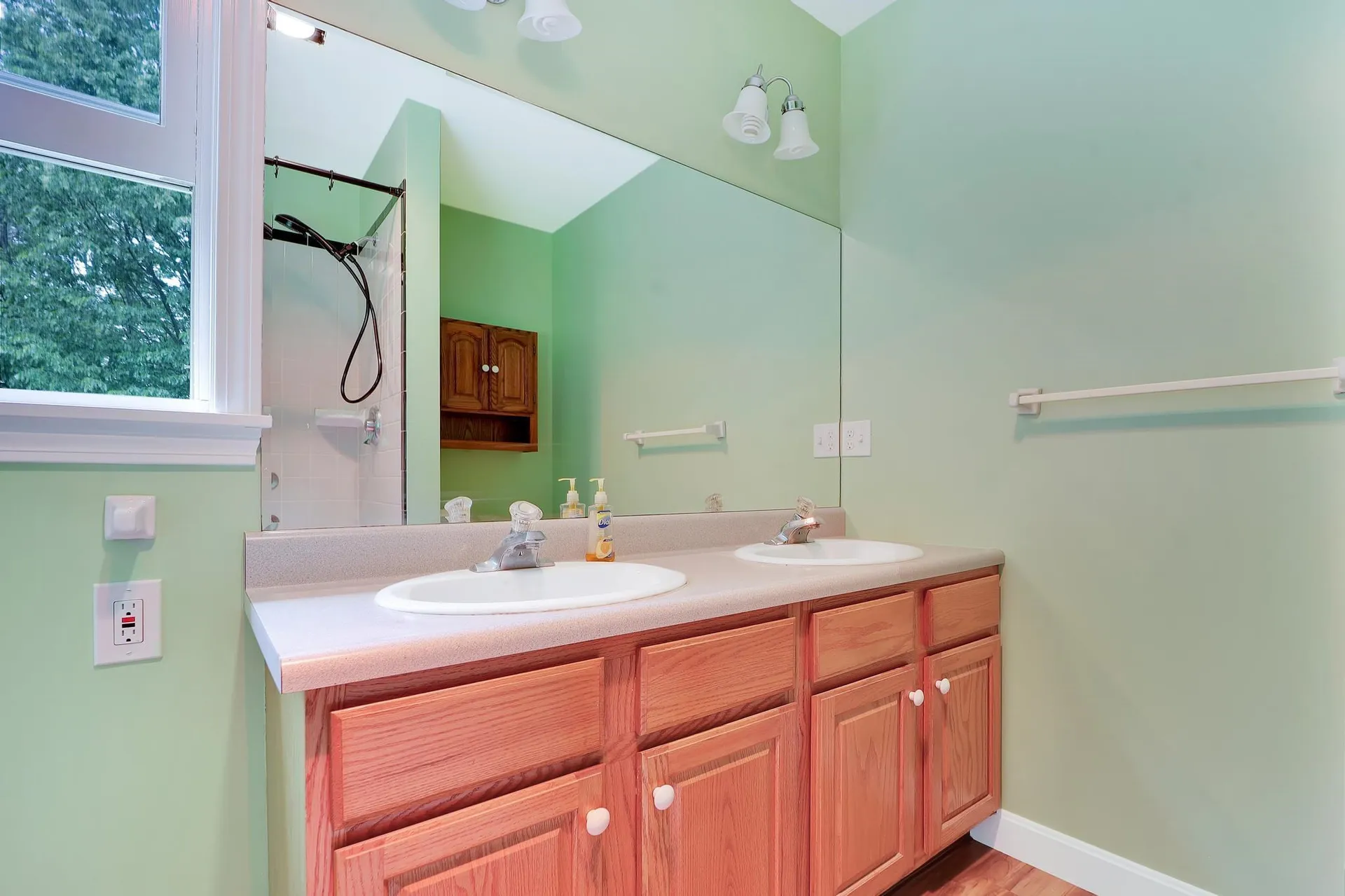 136 Piette Road Hinesburg VT 05461