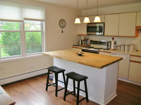 M15 Stonehedge Drive South Burlington VT 05403