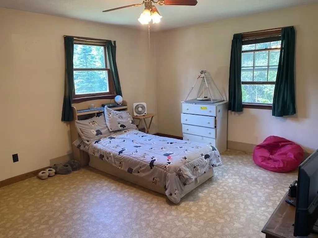 44 Mountain View Drive Milan NH 03588