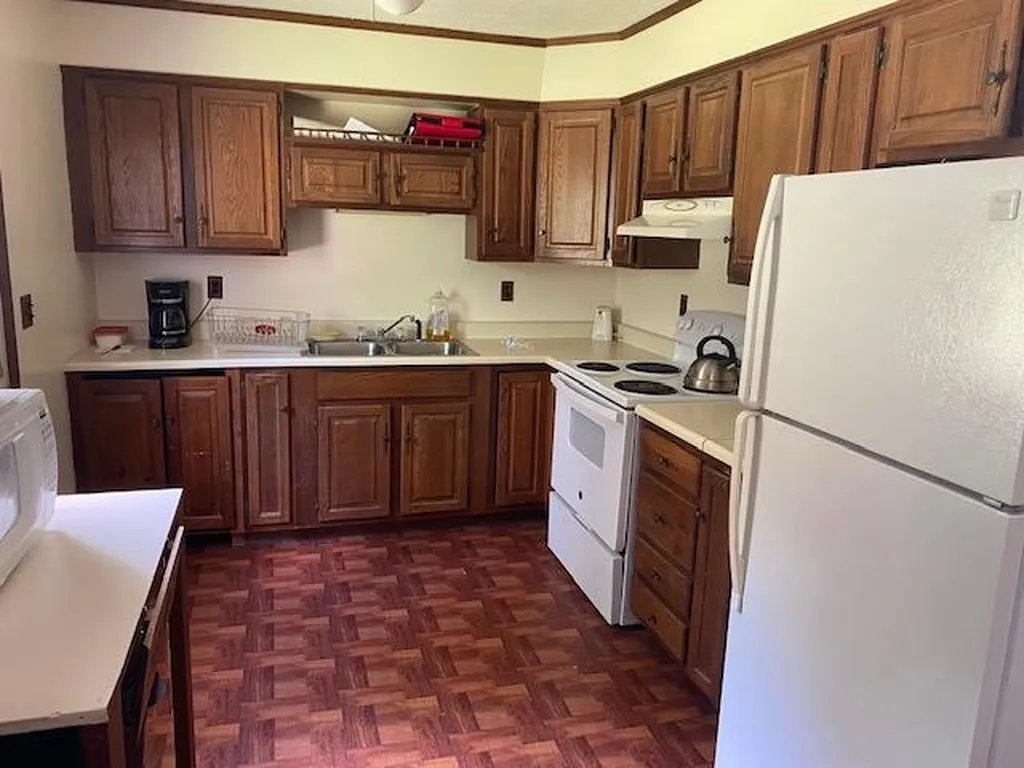44 Mountain View Drive Milan NH 03588