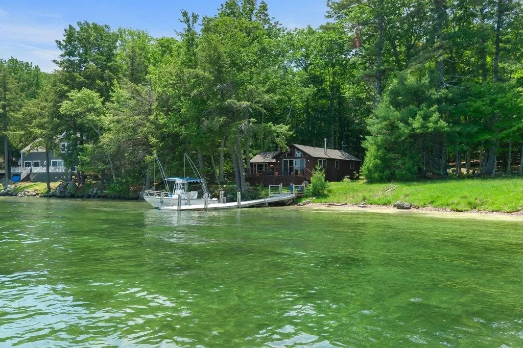 143 Bear Island Meredith NH 03253