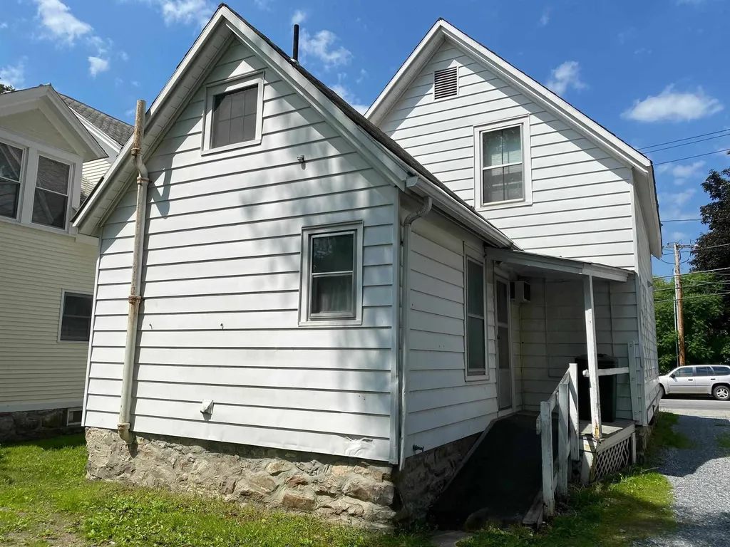 213 School Street Bennington VT 05201