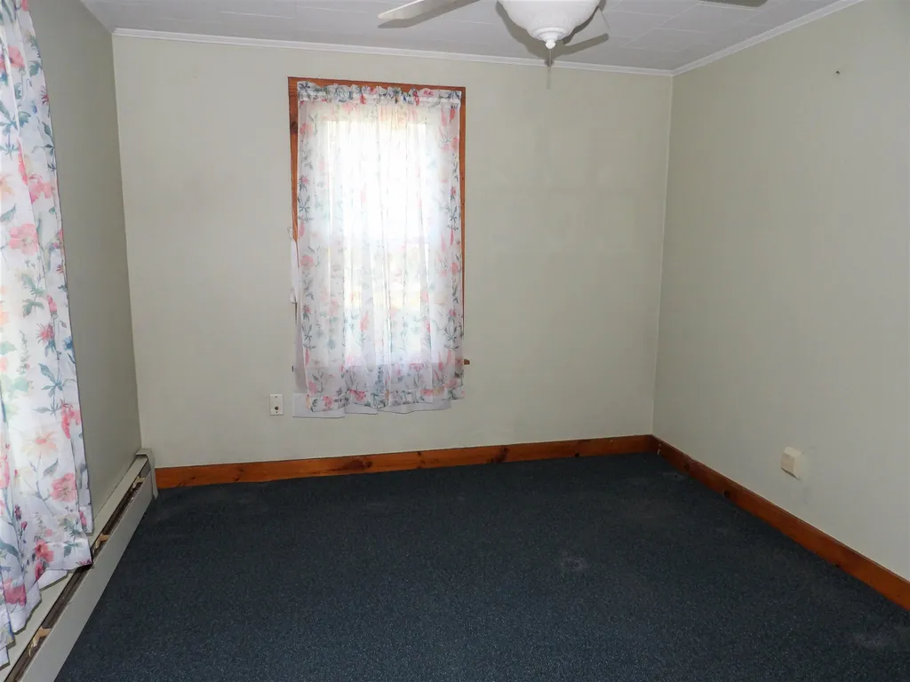 17 Lake Avenue Franklin NH 03235