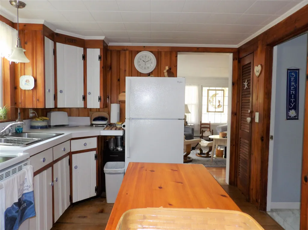 17 Lake Avenue Franklin NH 03235