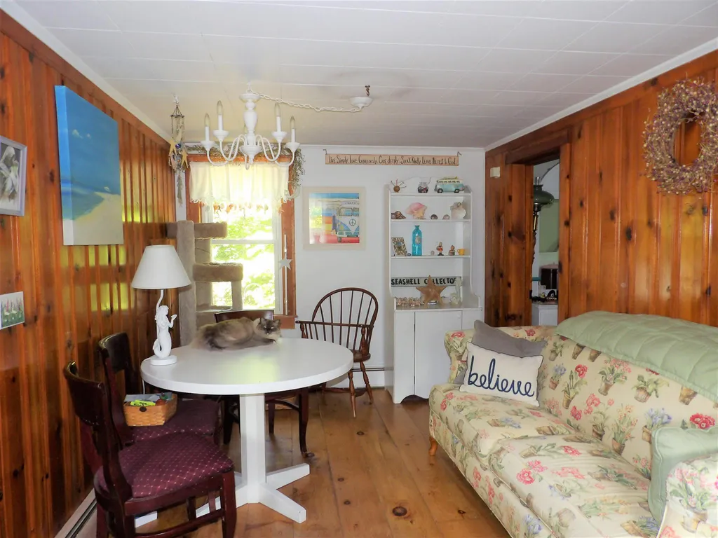 17 Lake Avenue Franklin NH 03235