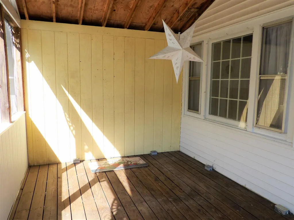 17 Lake Avenue Franklin NH 03235