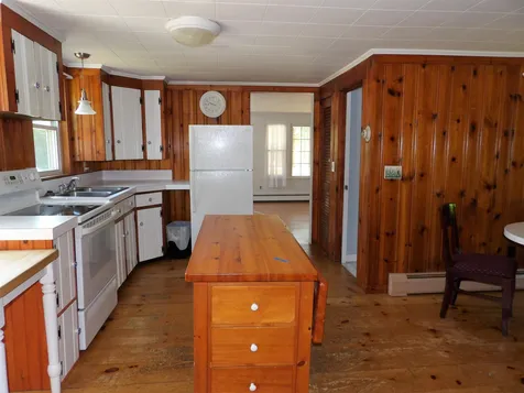 17 Lake Avenue Franklin NH 03235