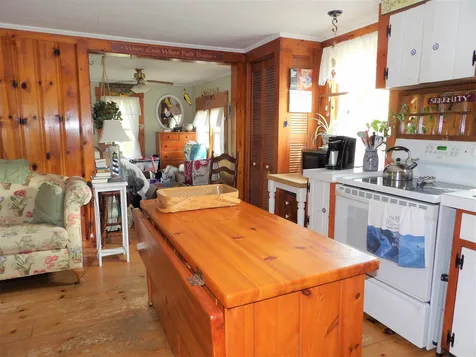 17 Lake Avenue Franklin NH 03235