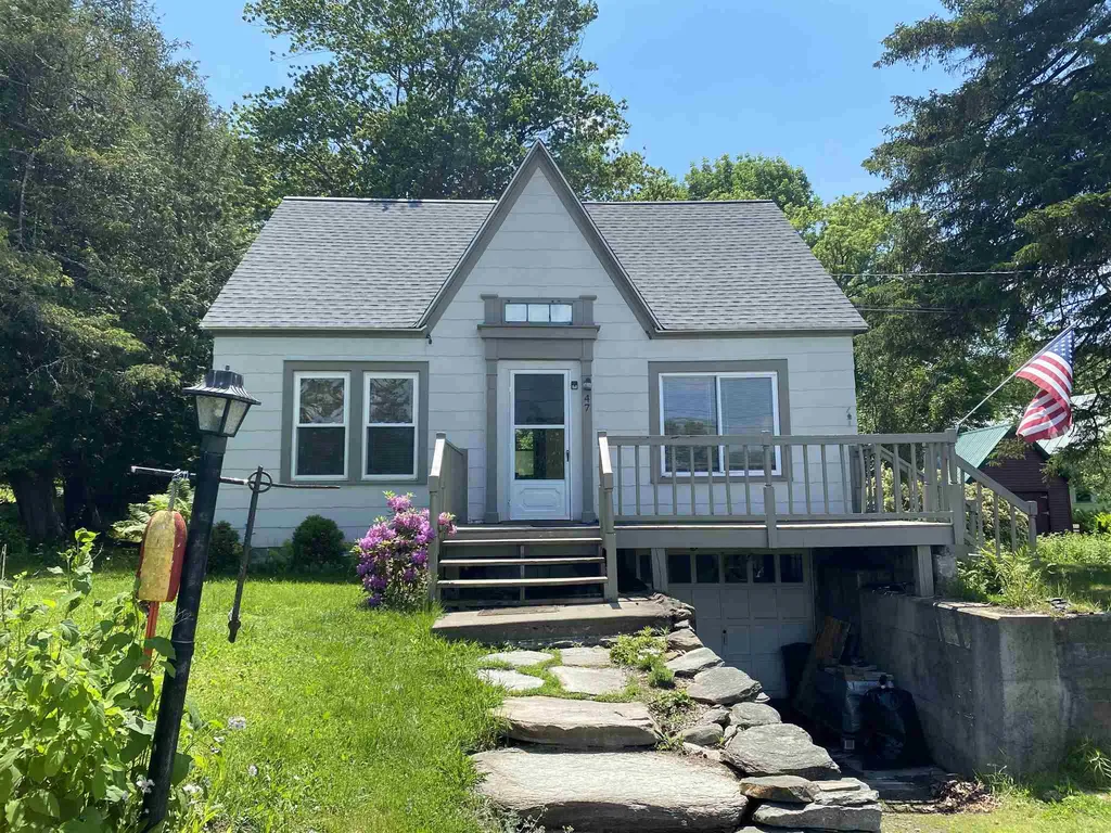 47 East Gilson Avenue Hartford VT 05059