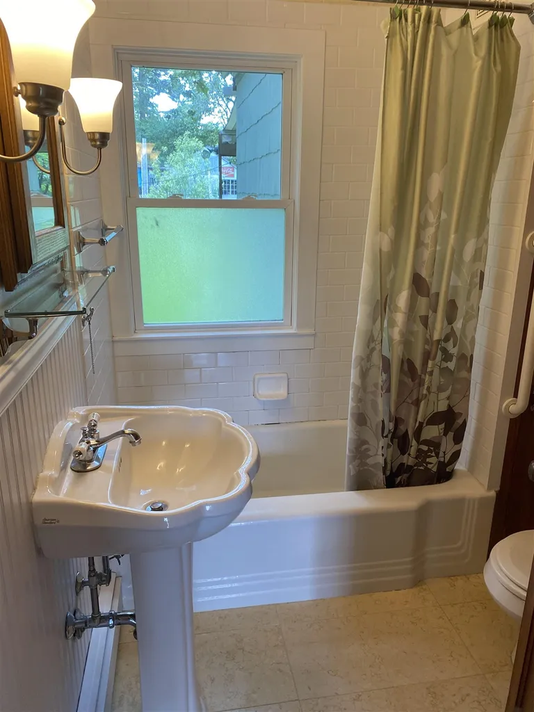 47 East Gilson Avenue Hartford VT 05059