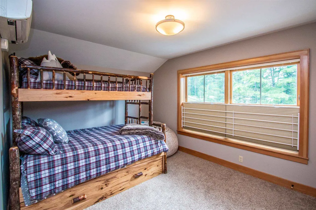235 Skimobile Road Conway NH 03860