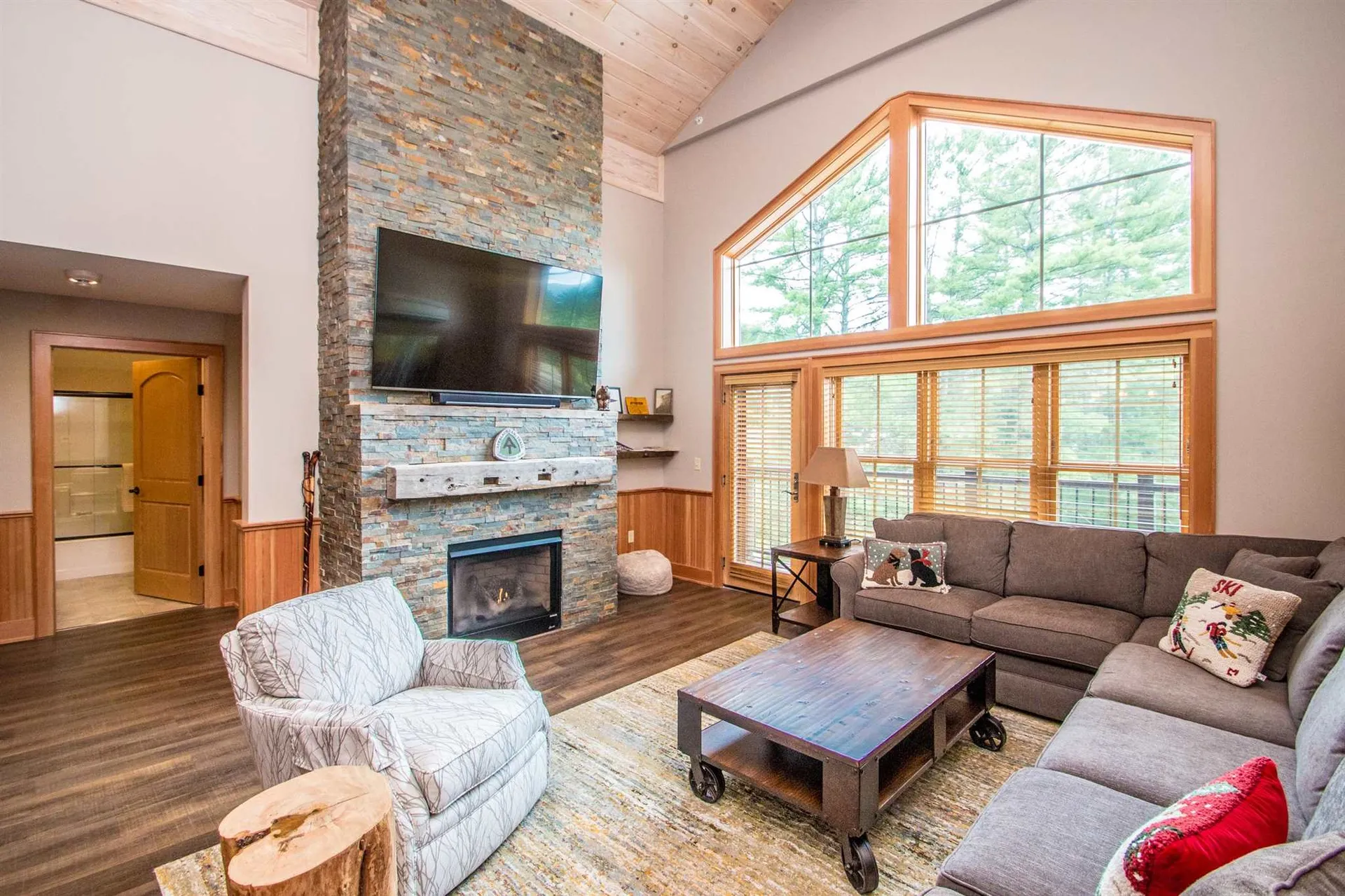 235 Skimobile Road Conway NH 03860