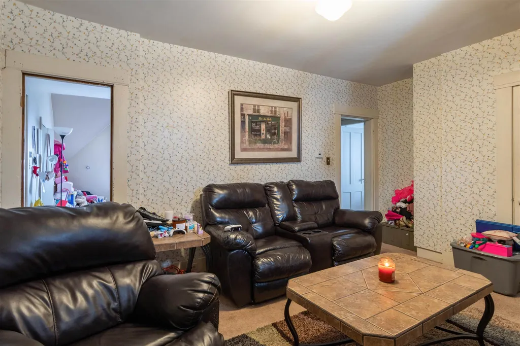 71 Dionne Drive Manchester NH 03102