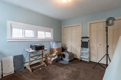 71 Dionne Drive Manchester NH 03102