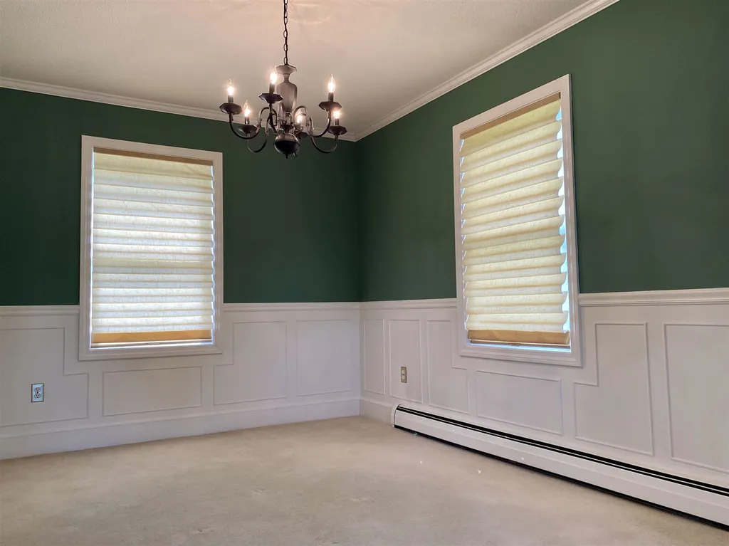 72 Longview Lane Hartford VT 05059