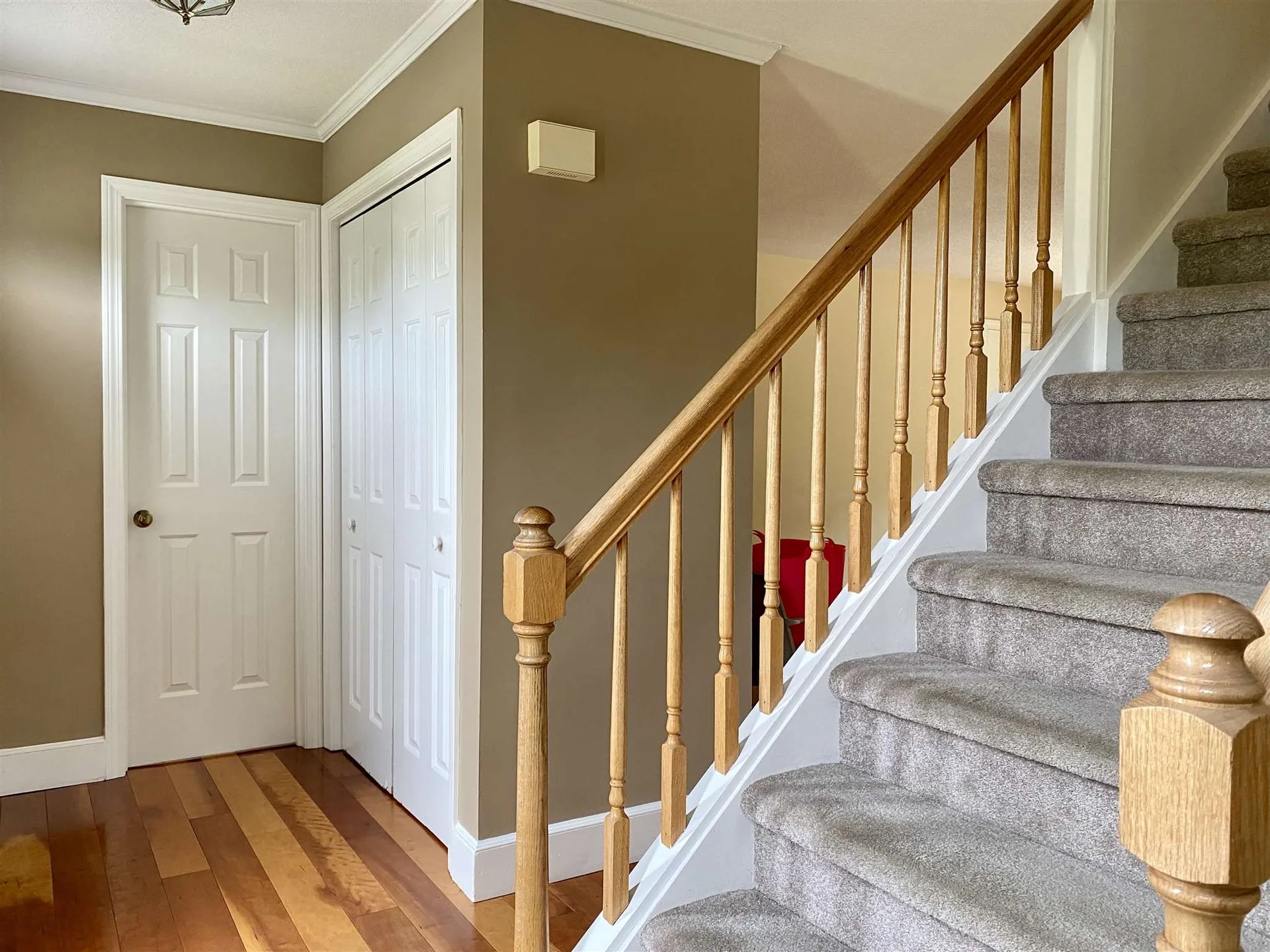 72 Longview Lane Hartford VT 05059