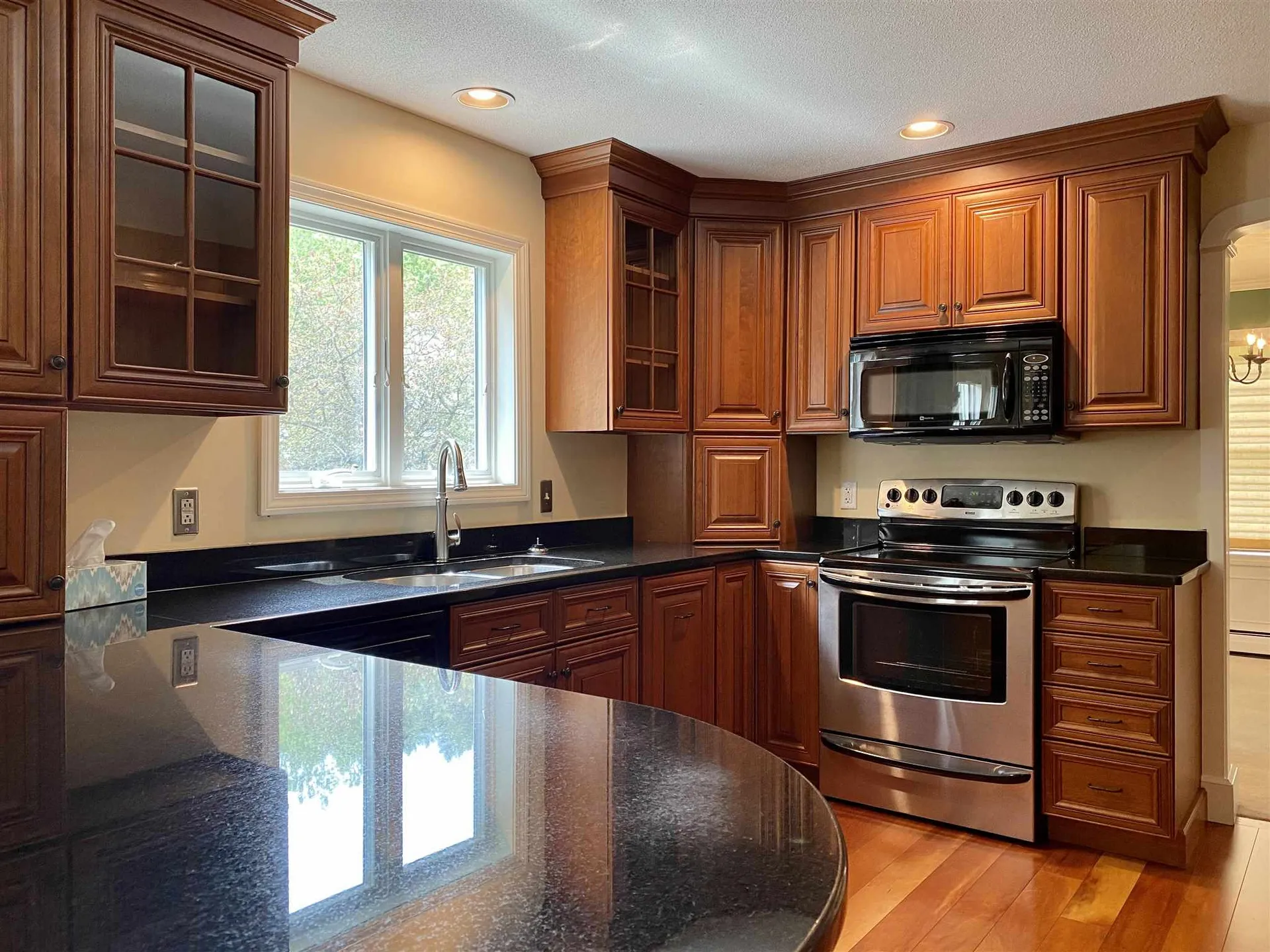 72 Longview Lane Hartford VT 05059