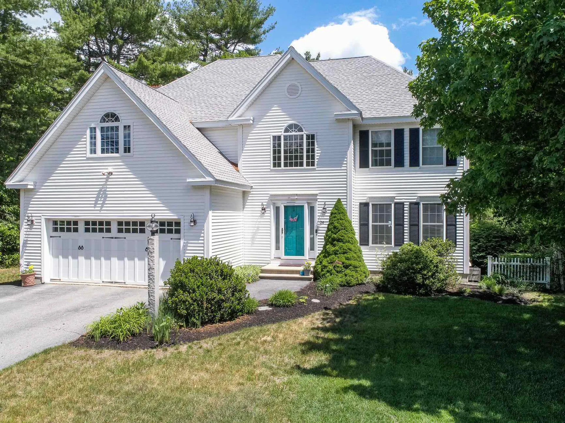 24 Conifer Lane Amherst NH 03031