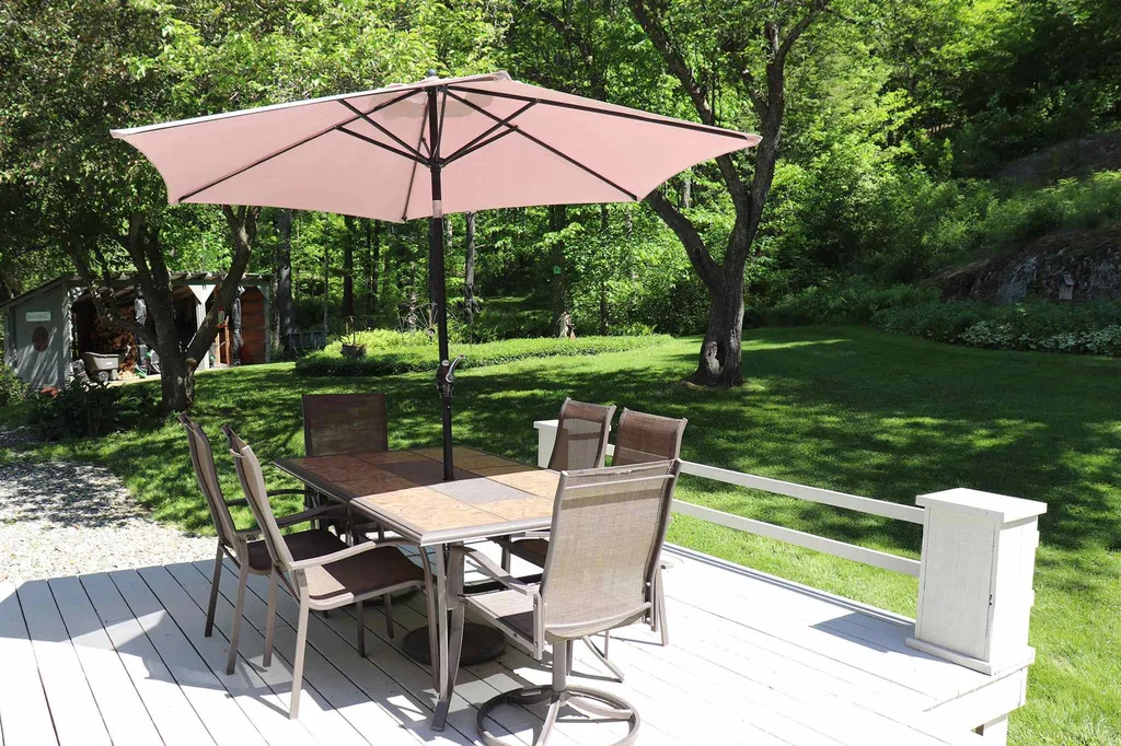 491 Noyes Farm Road Hyde Park VT 05655