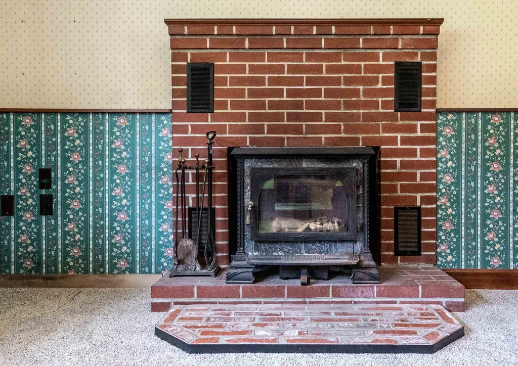 521 South Main Street Wolfeboro NH 03894