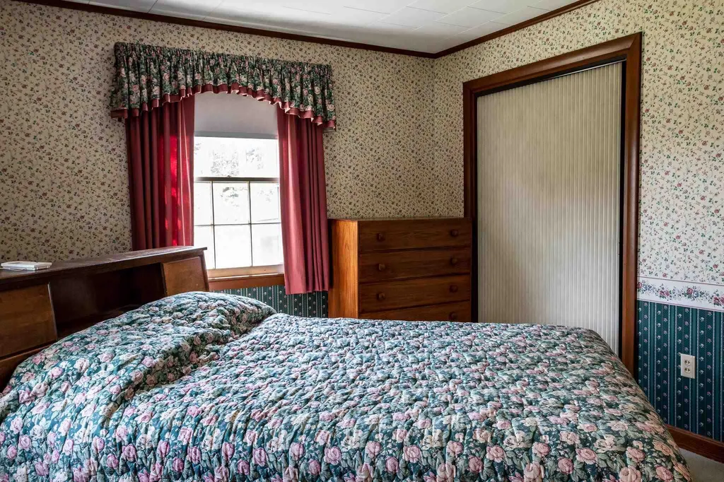 521 South Main Street Wolfeboro NH 03894