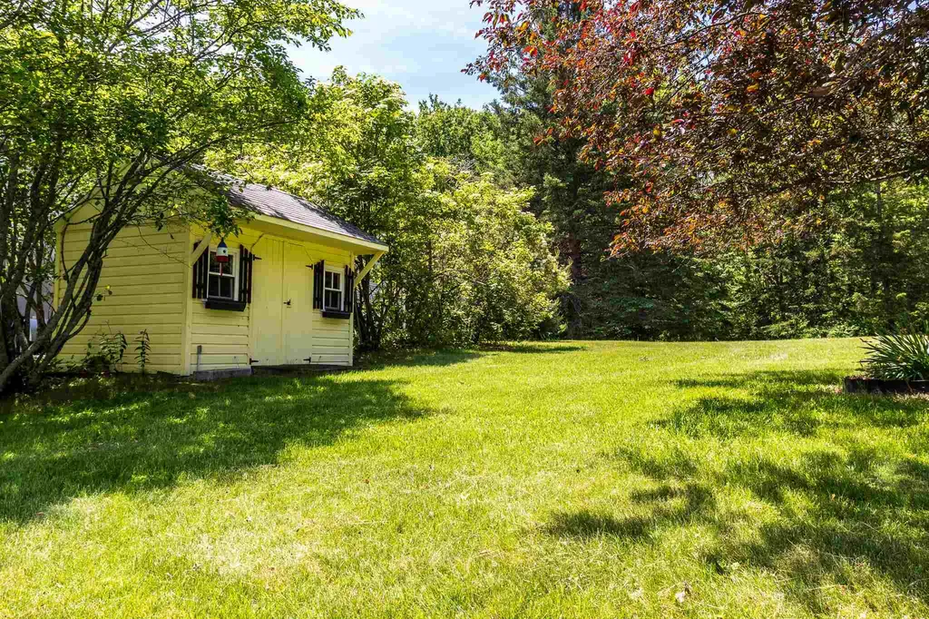 521 South Main Street Wolfeboro NH 03894