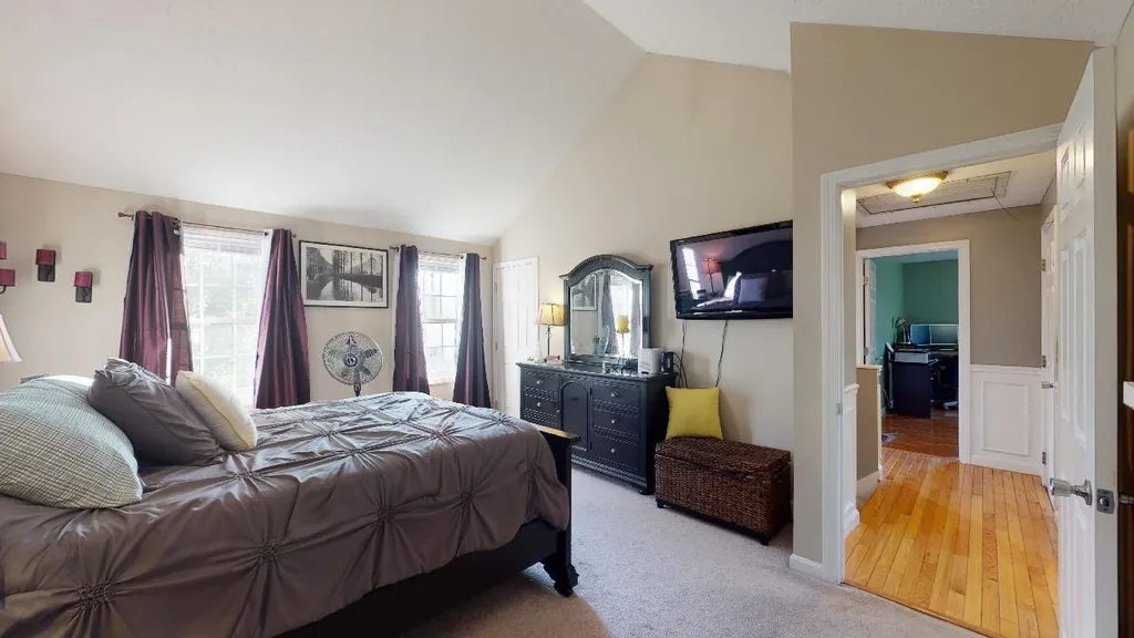 381 Aaron Drive Manchester NH 03109
