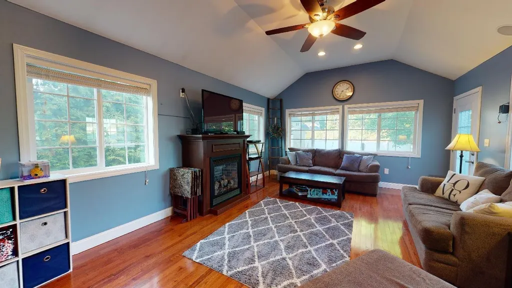 381 Aaron Drive Manchester NH 03109