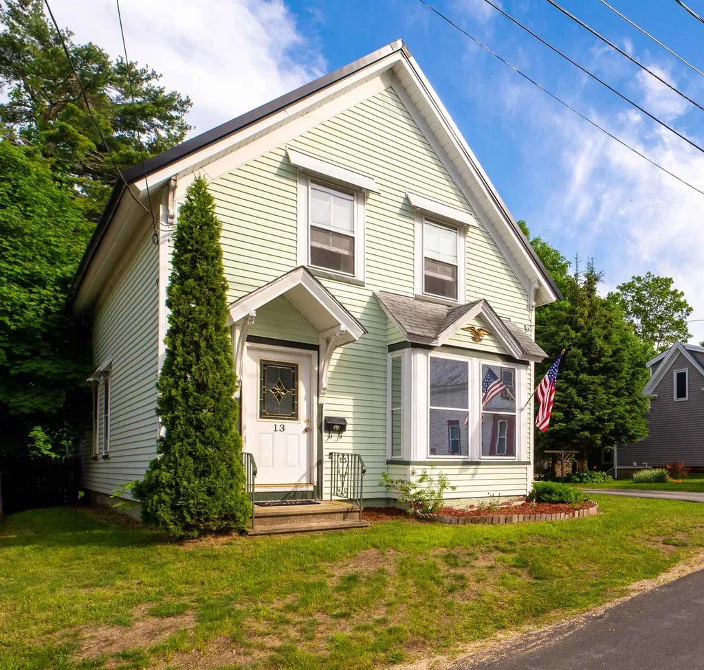 13 Friendship Street Rochester NH 03867