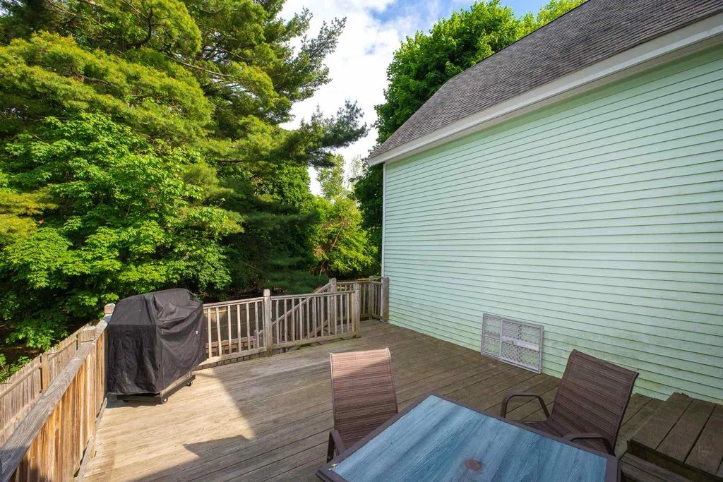 13 Friendship Street Rochester NH 03867